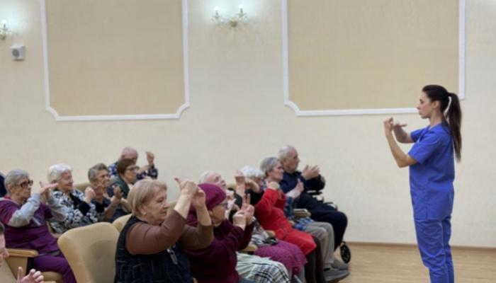 Для подопечных дома-интерната проводят занятия по дыхательной гимнастике
