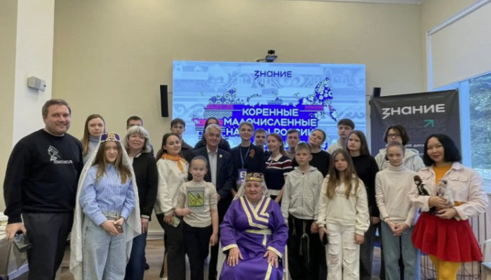 Лекторы общества «Знание» провели встречу, посвященную традициям коренных народов Севастополя