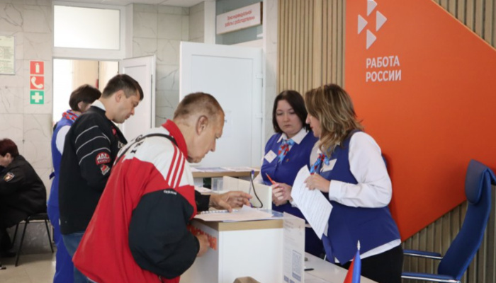 Кадровый центр Севастополя помогает участникам СВО найти работу и открыть свой бизнес