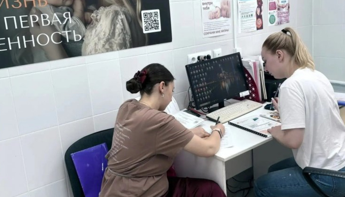 Будущим мамам в Севастополе рассказывают о мерах поддержки