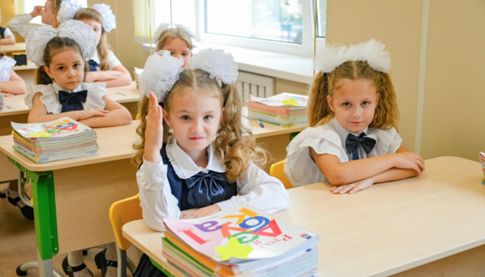 60 тысяч севастопольских детей получили выплату к школе