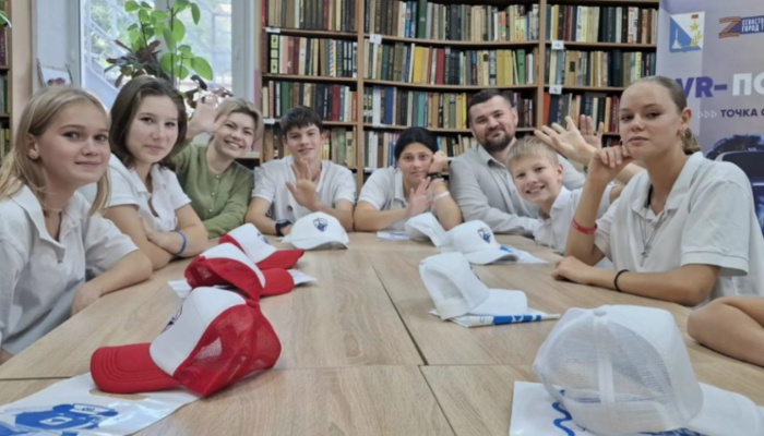 Выпускники программы «Севастополь — город героев» провели уроки для воспитанников детского дома