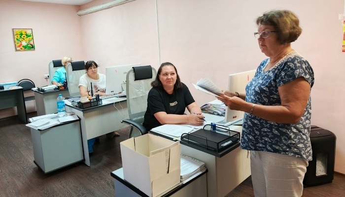 Специалист по кадрам Наталья Семенова провела обучающий семинар для сотрудников ГКУ «СКИЦСЗ» на тему противодействия коррупции.