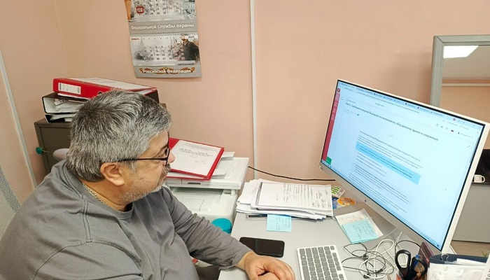Обучение сотрудников учреждений социальной сферы правилам пожарной безопасности важно для профилактики чрезвычайных ситуаций.