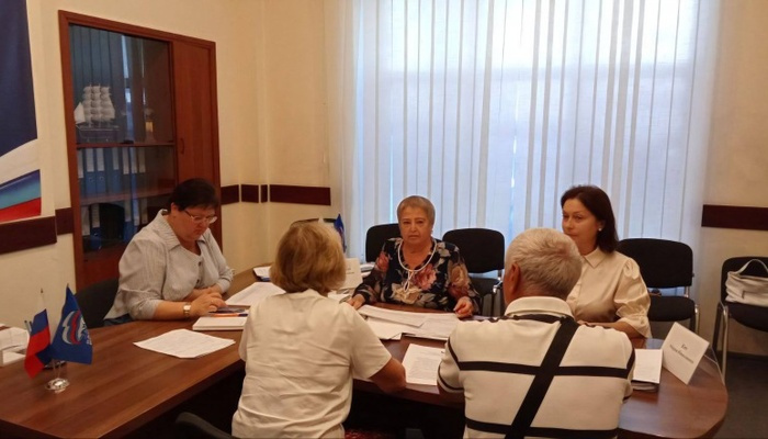 Севастопольцы могут получить бесплатную консультацию общественных инспекторов Госжилнадзора
